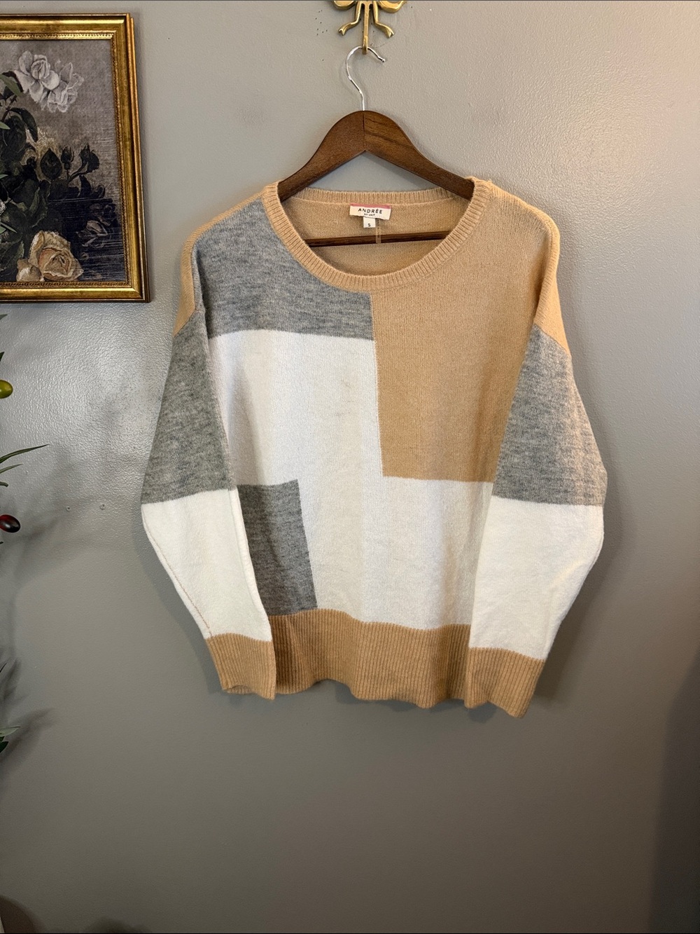 Andrée by Unit Colorblock Sweater Small Camel Gray Cream Soft Knit - Picture 3 of 8